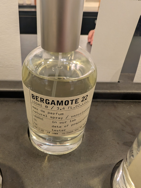 Bergamote 22 review photo